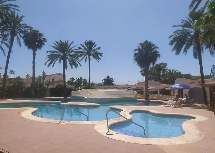 El Retiro Piscina-chiringuito Daire *