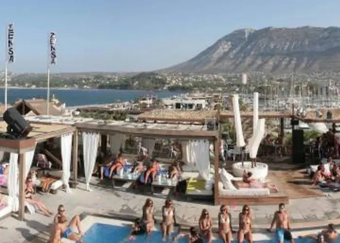 Daire El Retiro Piscina-chiringuito