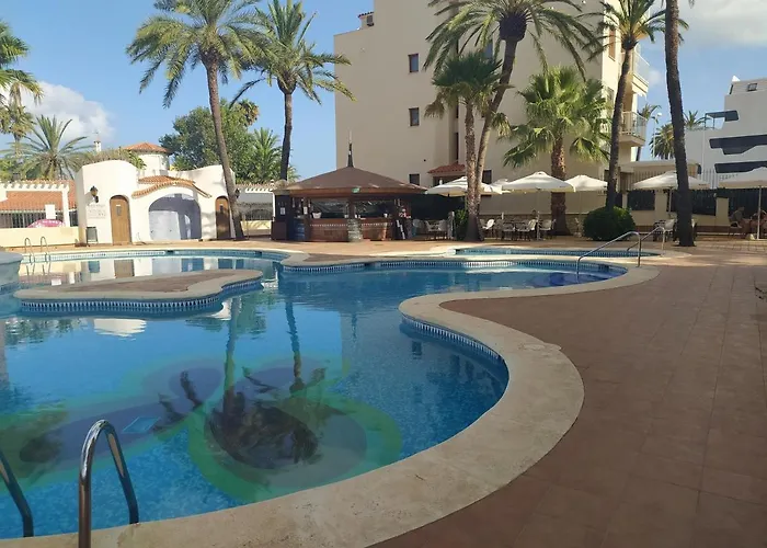 El Retiro Piscina-chiringuito Daire Denia