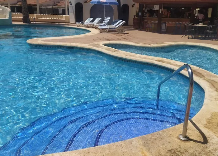 El Retiro Piscina-chiringuito * Dénia